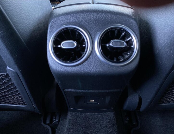 Mercedes-Benz CLA Kupé 2,0 l 110 kw