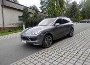 Porsche Cayenne SUV 4,1 l 281 kw