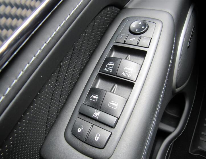 Jeep Grand Cherokee 30