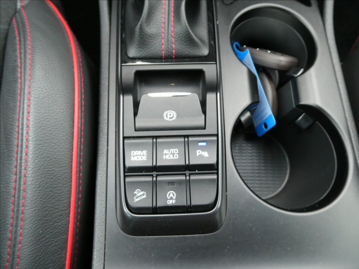 Hyundai Tucson SUV 1,6 l 100 kw