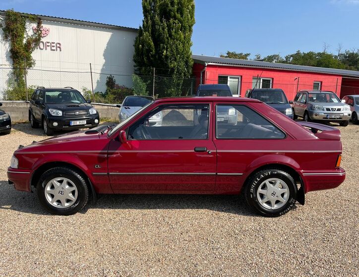 Ford Escort 2