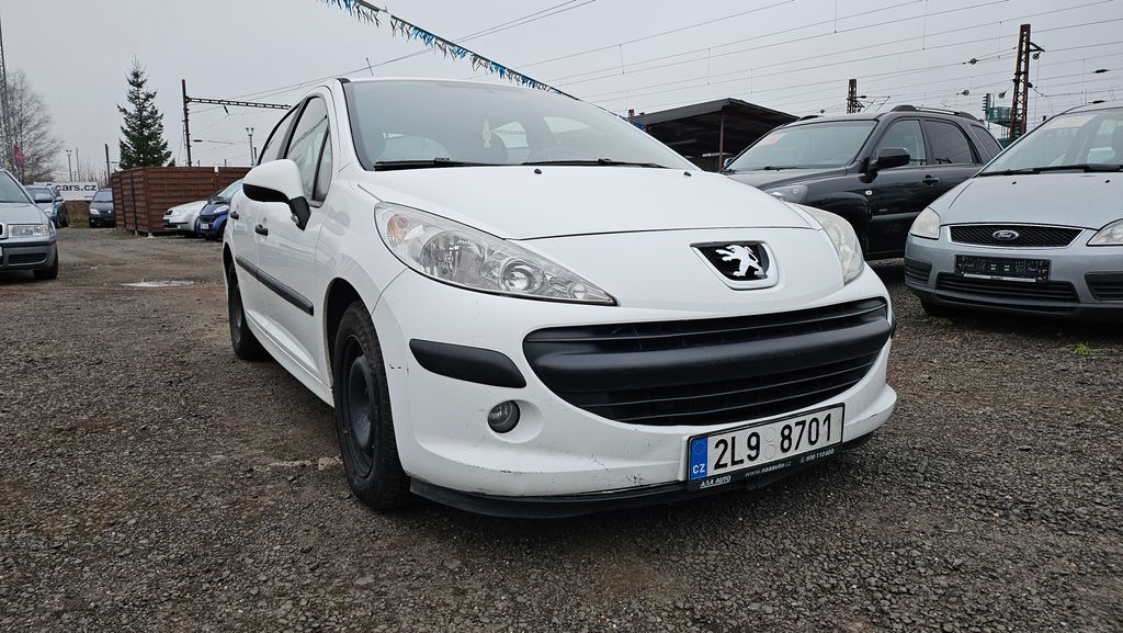 Peugeot 207 Hatchback 1,4 l 50 kw