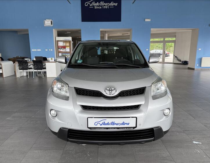 Toyota Urban Cruiser 2