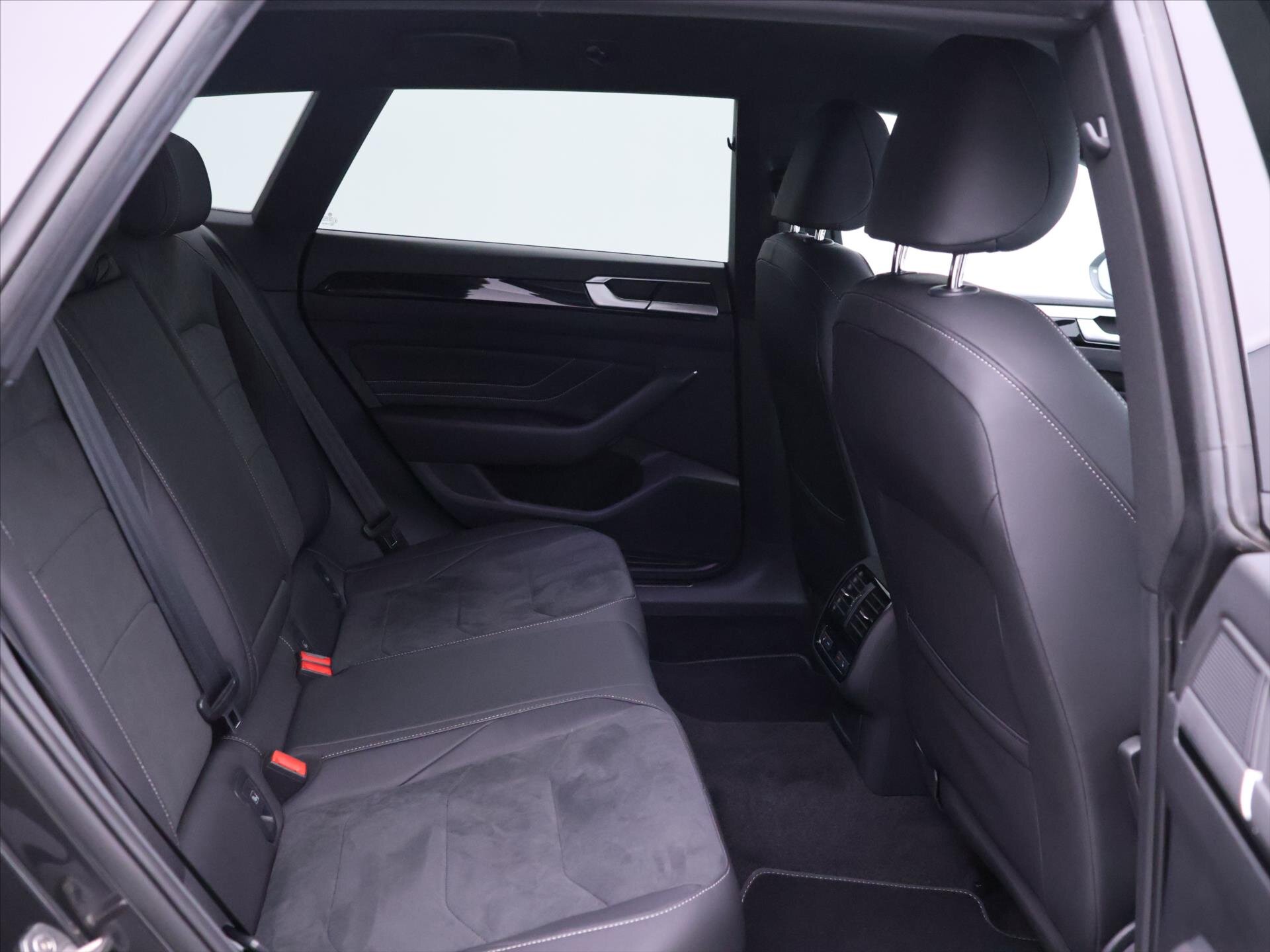 Volkswagen Arteon Kombi 2,0 l 147 kw