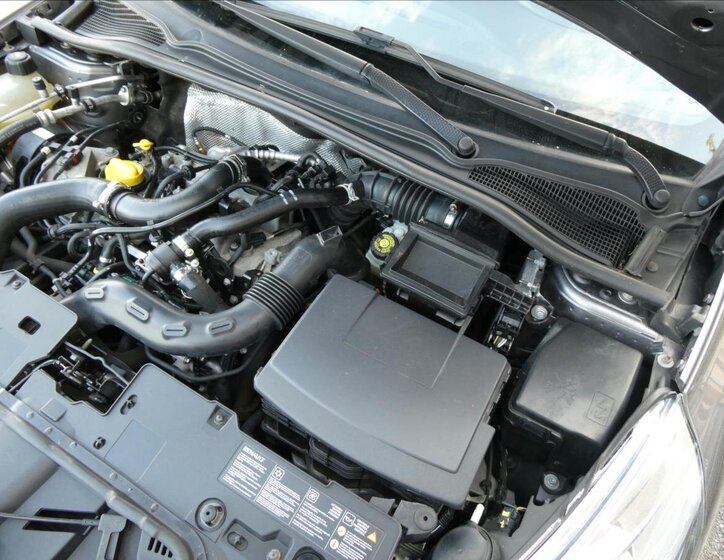 Renault Clio Hatchback 898,0 66 kw