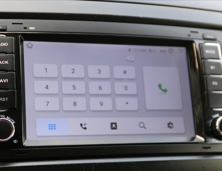 Volkswagen Multivan MPV 2,5 l 128 kw