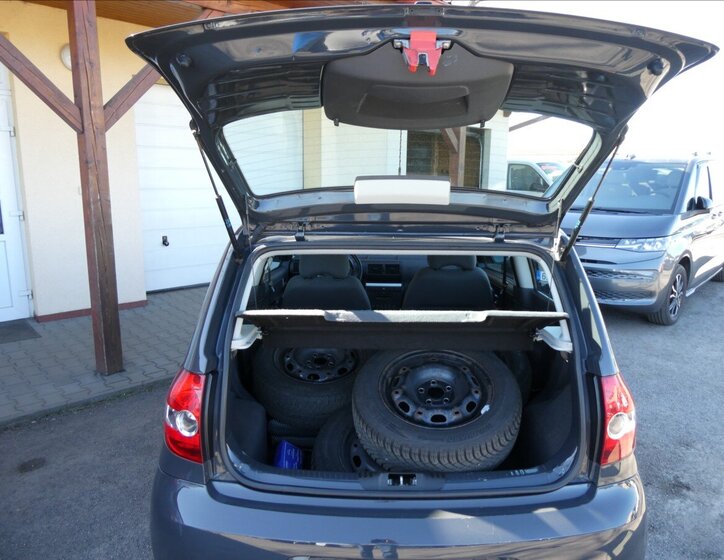 Volkswagen Fox Hatchback 1,2 l 40 kw