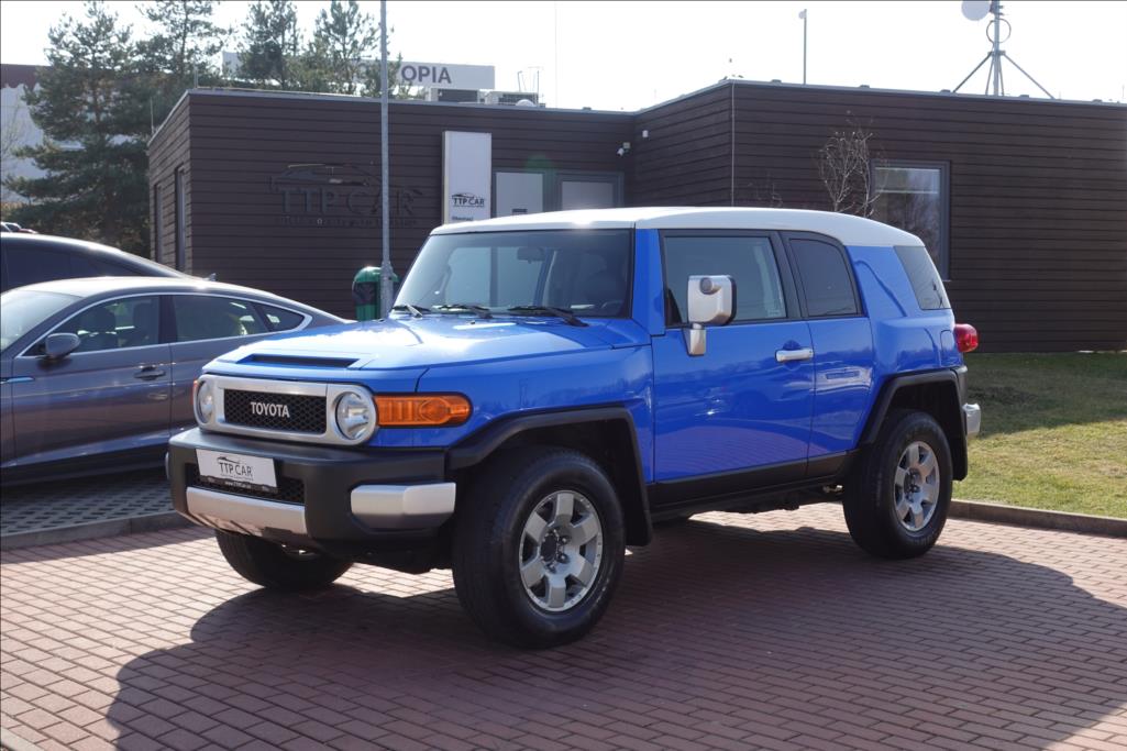 Toyota FJ
