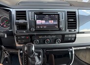 Volkswagen Multivan 14