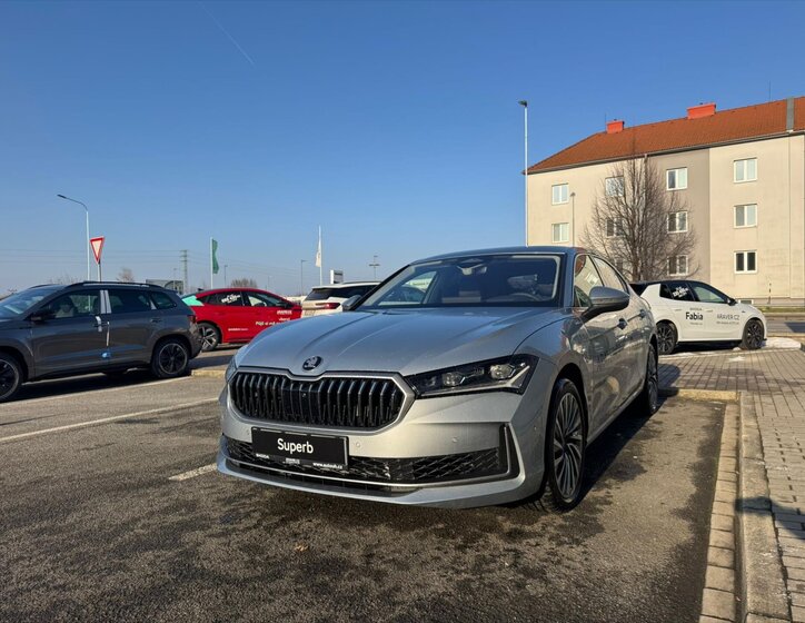 Škoda Superb Ostatní 2,0 l 195 kw