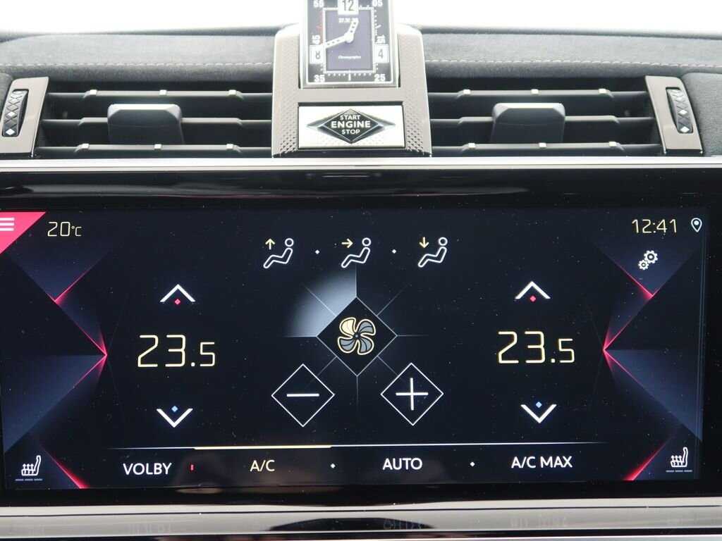 DS Automobiles DS7 Crossback SUV / Terénní 1,6 l 133 kw