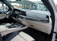 BMW X7 SUV / Terénní 3,0 l 250 kw