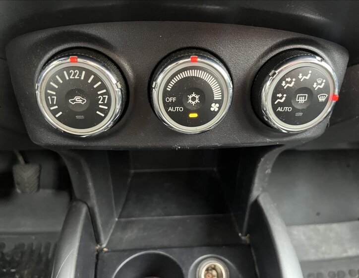 Mitsubishi Outlander SUV / Terénní 2,3 l 130 kw