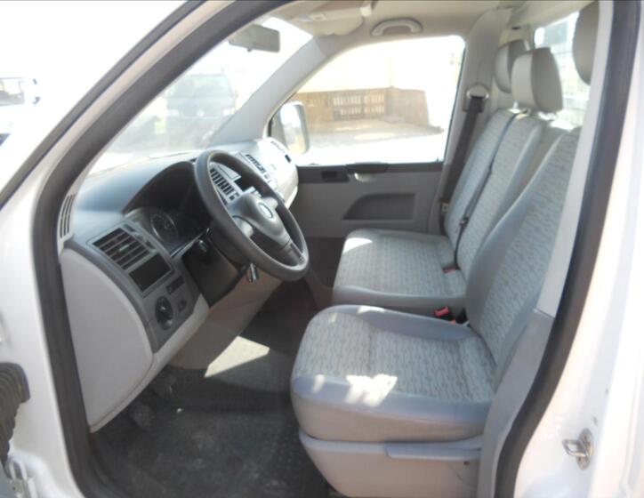 Volkswagen Transporter 12