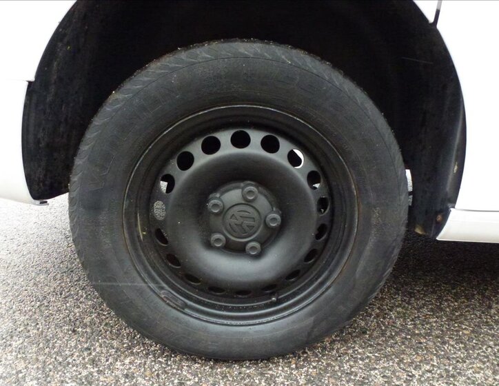 Volkswagen Caddy Skříň 1,6 l 55 kw