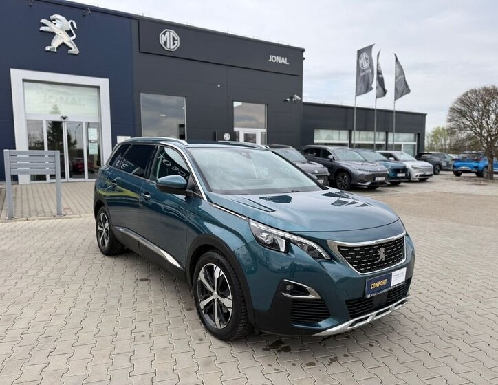 Peugeot 5008 SUV / Terénní 2,0 l 110 kw