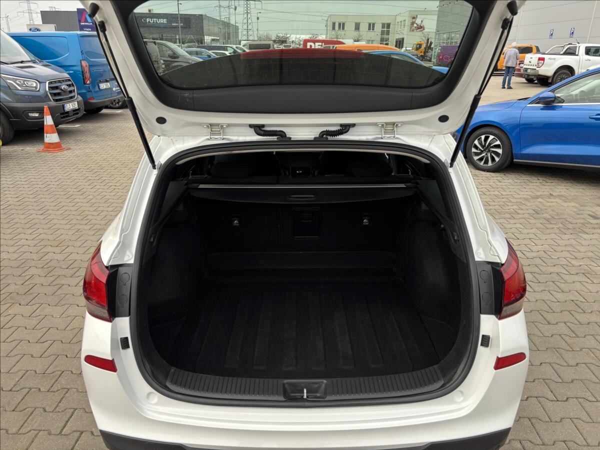 Hyundai i30 Kombi 998,0 88 kw