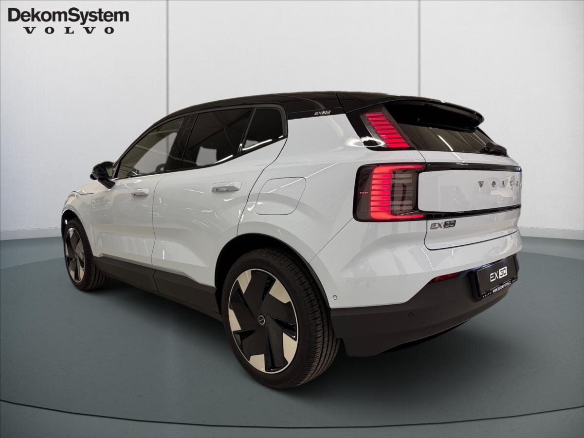 Volvo EX30 SUV 0,0 200 kw