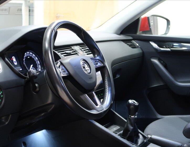 Škoda Octavia Liftback 1,6 l 85 kw