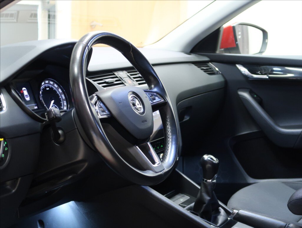 Škoda Octavia Liftback 1,6 l 85 kw