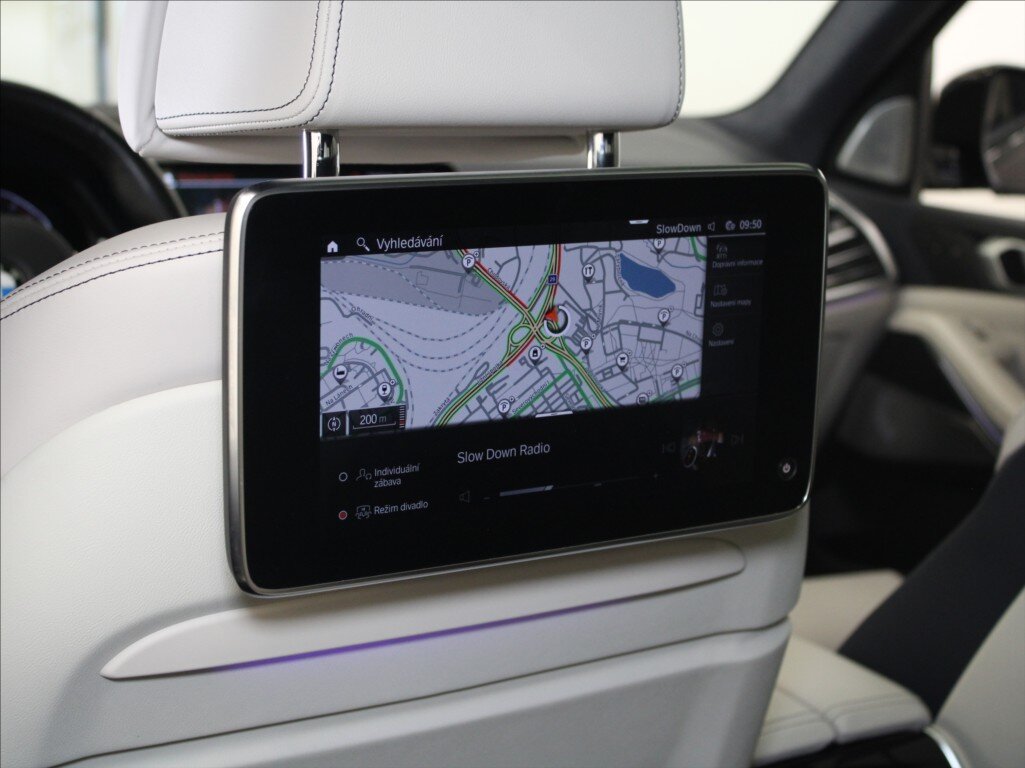 BMW X7 SUV / Terénní 3,0 l 250 kw