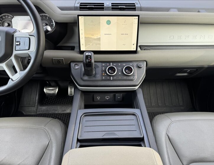 Land Rover Defender SUV / Terénní 3,0 l 183 kw