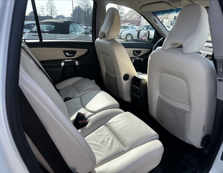 Volvo XC90 21