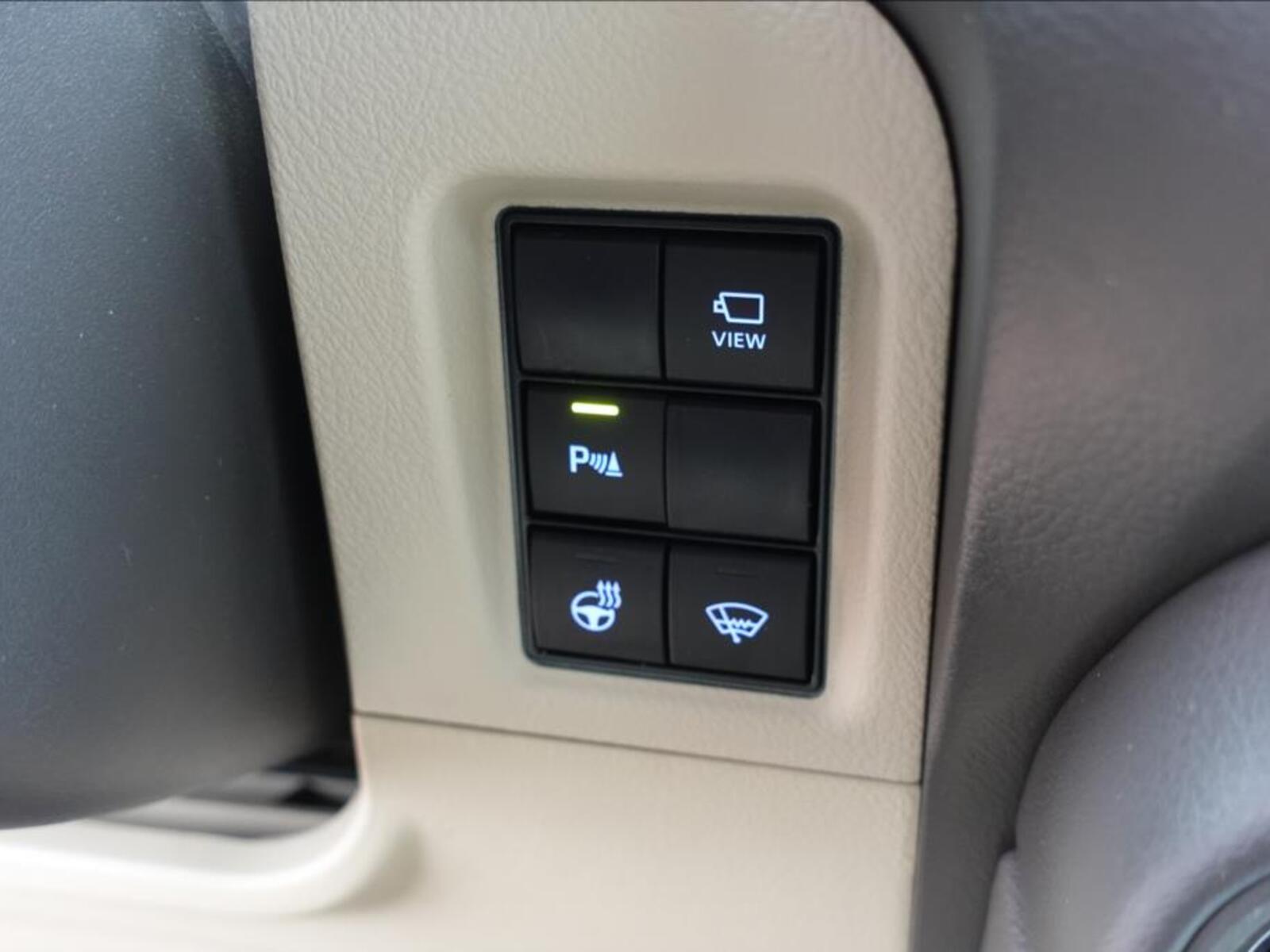 Toyota Land Cruiser 30