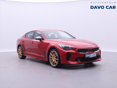 KIA Stinger Hatchback 3,3 l 269 kw
