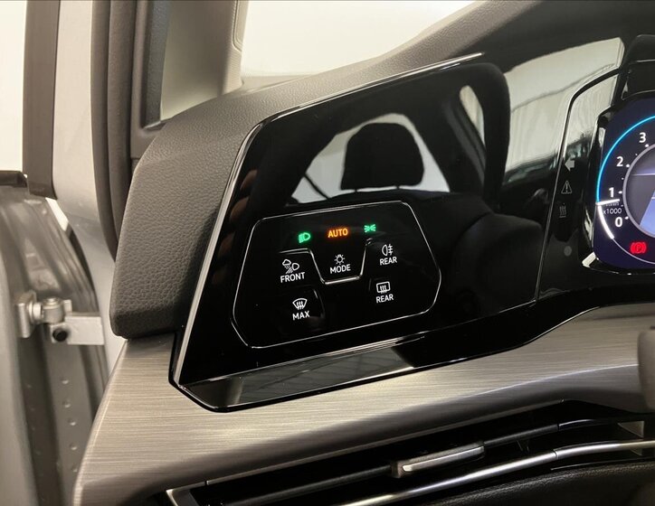 Volkswagen Golf Kombi 1,5 l 110 kw