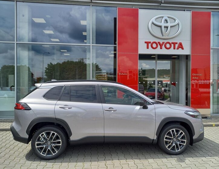 Toyota Corolla Cross SUV 1,8 l 103 kw