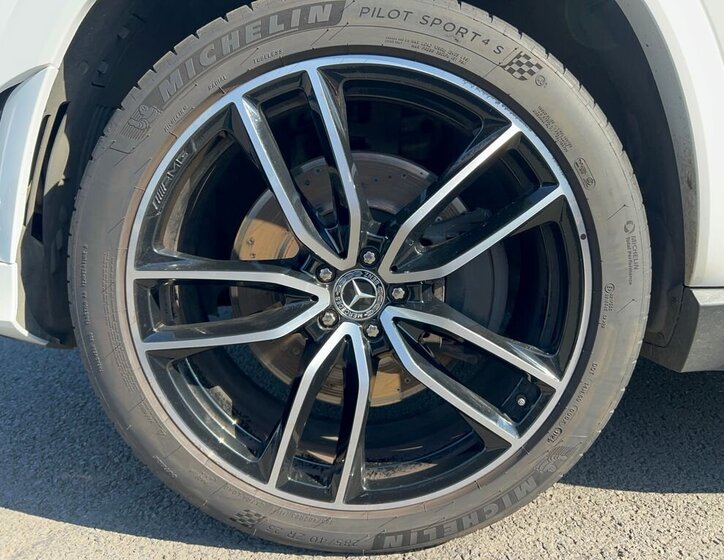 Mercedes-Benz GLS SUV / Terénní 2,9 l 243 kw