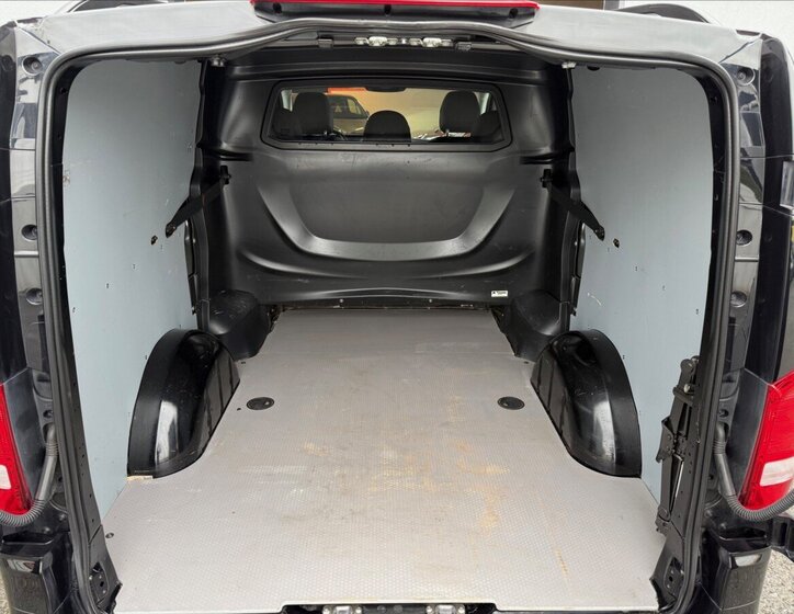 Mercedes-Benz Vito 23
