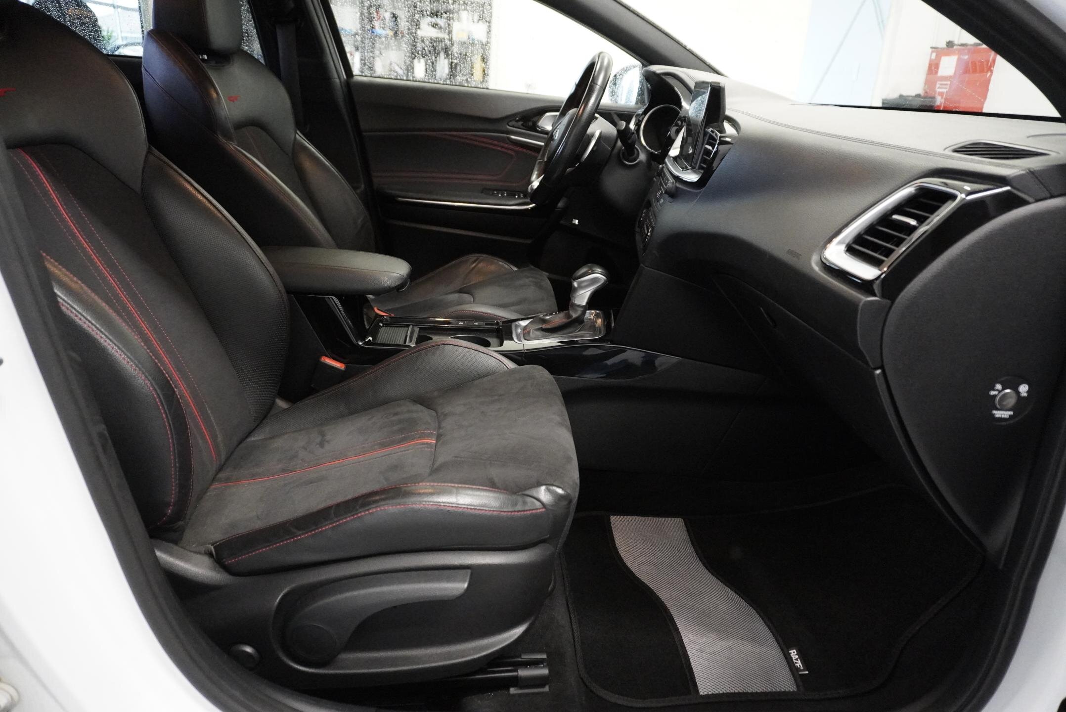 KIA ProCeed Hatchback 1,6 l 150 kw