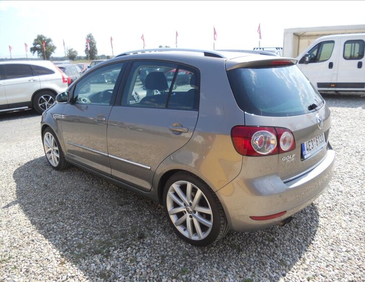 Volkswagen Golf Plus 8