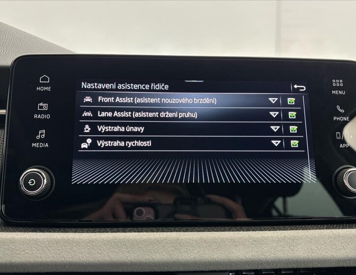 Škoda Scala Hatchback 1,5 l 110 kw