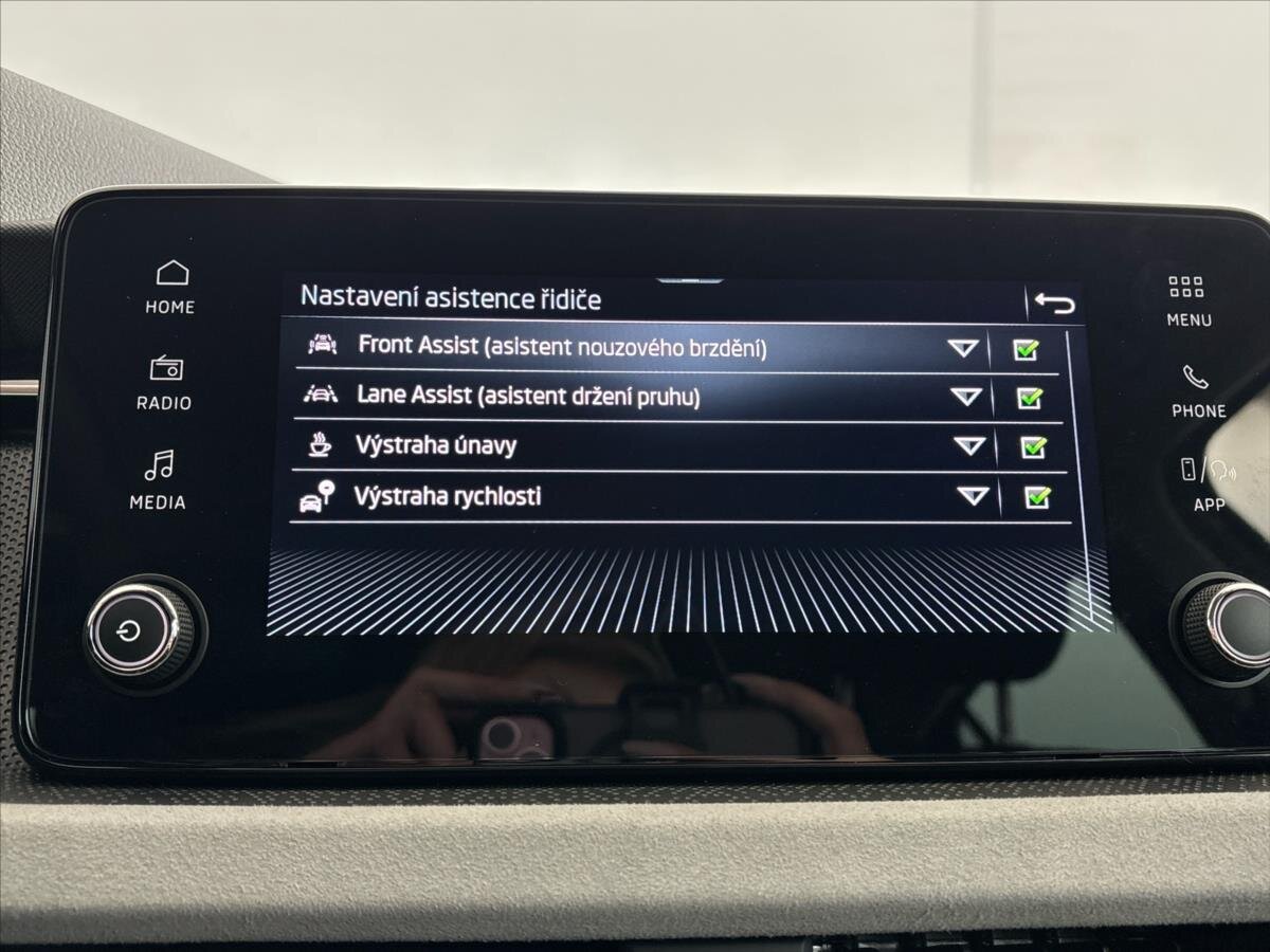 Škoda Scala Hatchback 1,5 l 110 kw