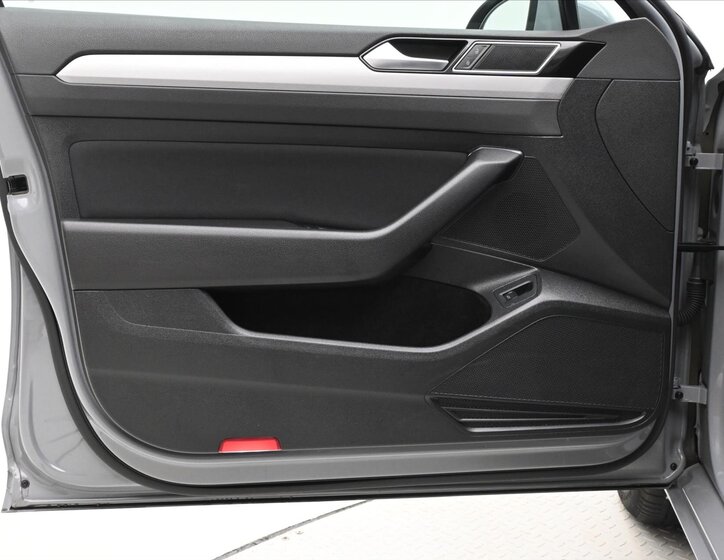 Volkswagen Passat Kombi 2,0 l 110 kw