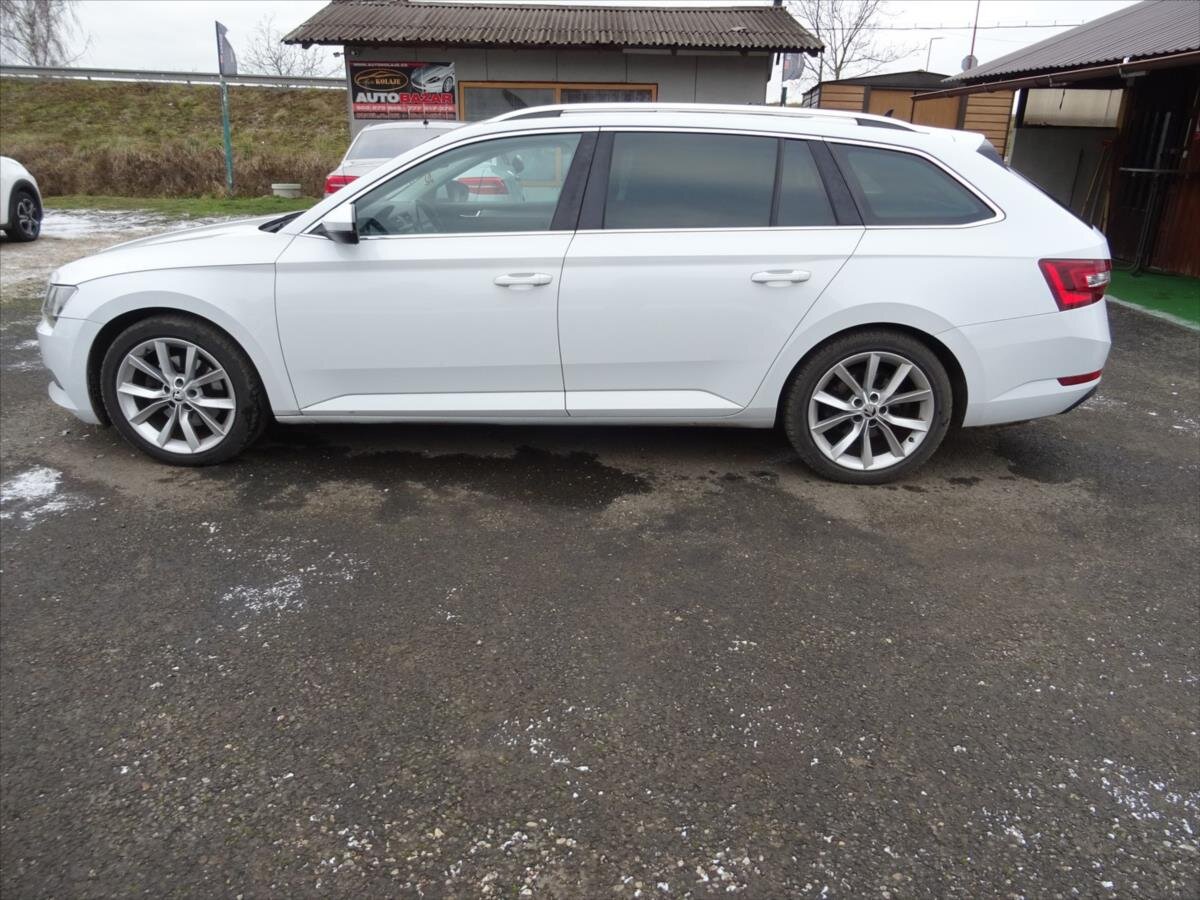 Škoda Superb Kombi 2,0 l 140 kw