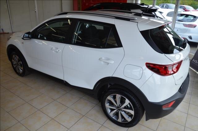 KIA Stonic Kombi 1,2 l 57 kw