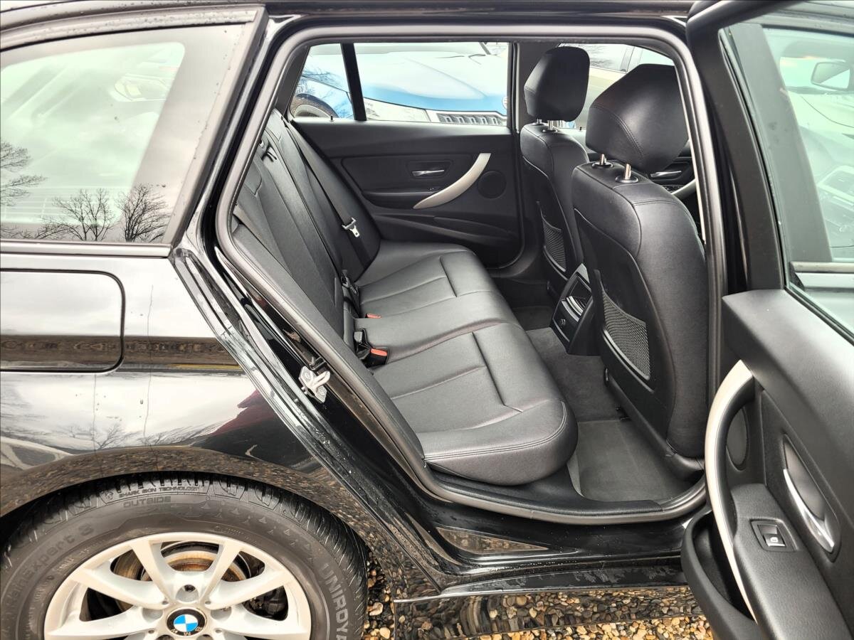 BMW Řada 3 Kombi 2,0 l 100 kw