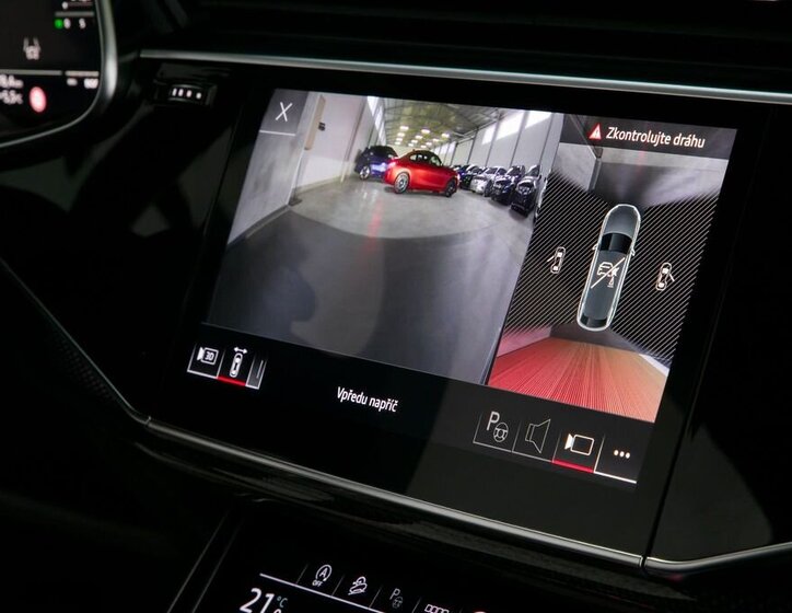 Audi SQ8 SUV 4,0 l 373 kw