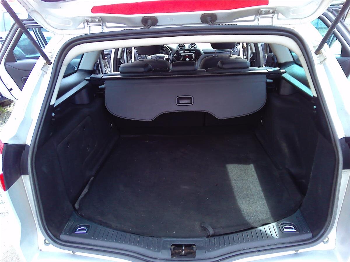 Ford Mondeo Kombi 2,0 l 103 kw