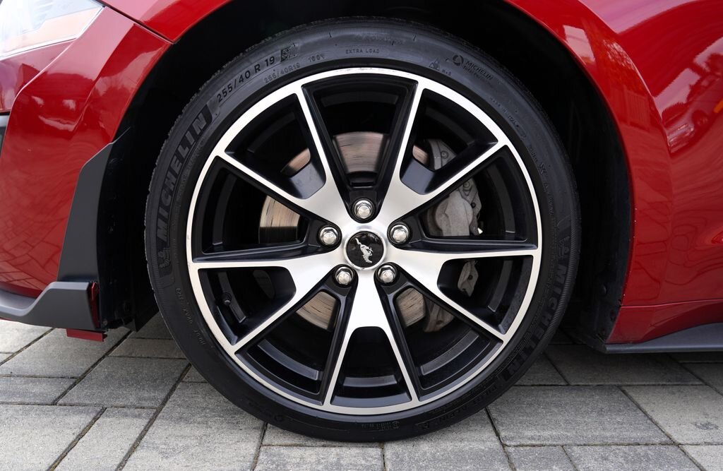 Ford Mustang Kupé 2,3 l 265 kw