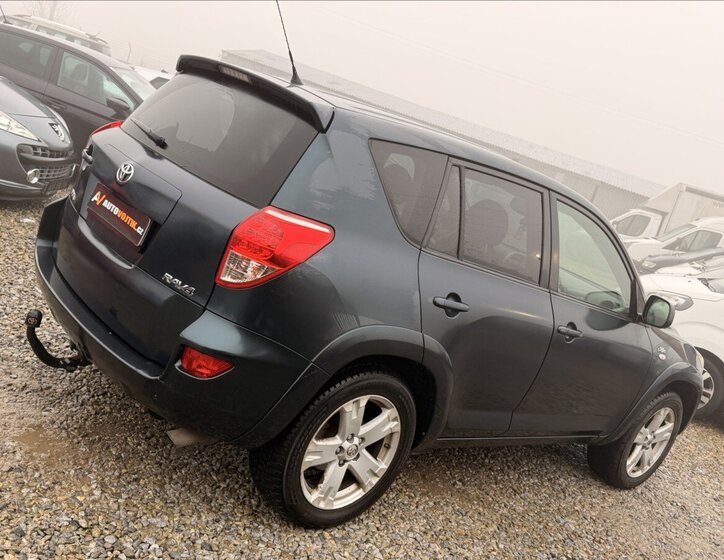 Toyota RAV4 5