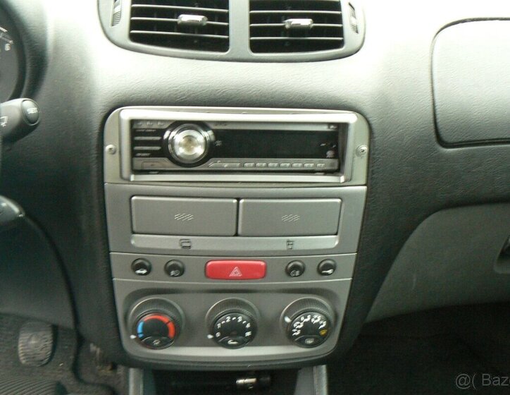 Alfa Romeo 147 Hatchback 1,6 l 77 kw