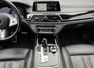 BMW Řada 7 Sedan 3,0 l 250 kw