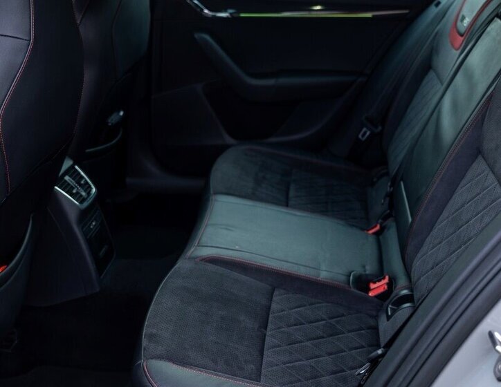 Škoda Octavia Sedan / Limuzína 2,0 l 135 kw