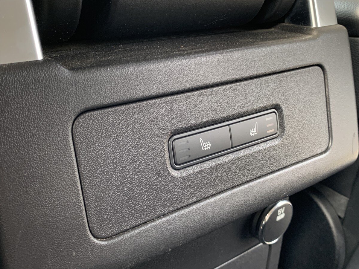 Land Rover Discovery SUV / Terénní 3,0 l 190 kw