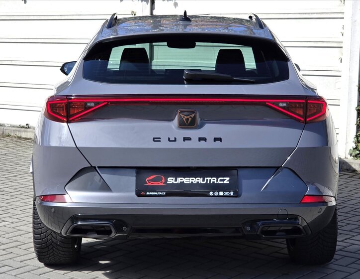 Cupra Formentor SUV / Terénní 2,0 l 140 kw